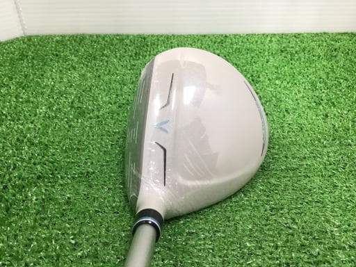 ＸＸＩＯ（２０２２）　ホワイト　９Ｗ　レディース