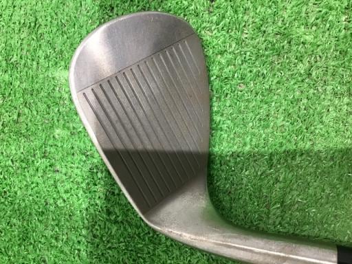 ＢＲＩＤＧＥＳＴＯＮＥ　ＢＩＴＩＮＧ　ＳＰＩＮ　５２°／０８°Ｍ