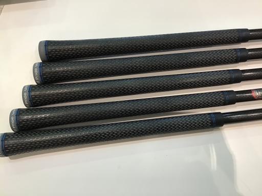 rhl@l`w@@Tri{FT{Zbgj