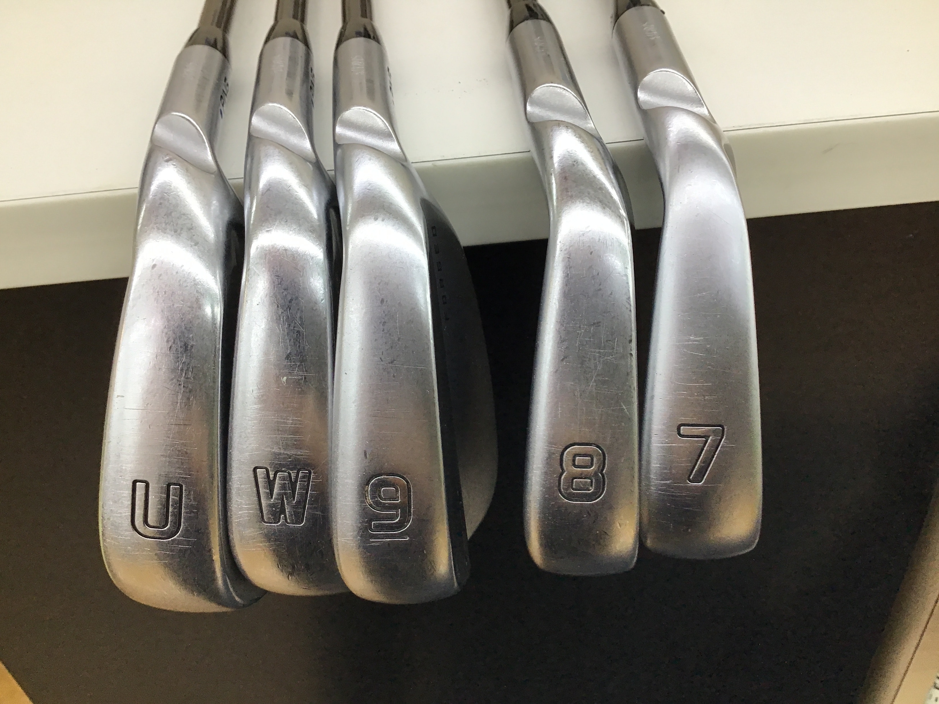 ���T�O�O�@�T�r�i���{���F�T�{�Z�b�g�j