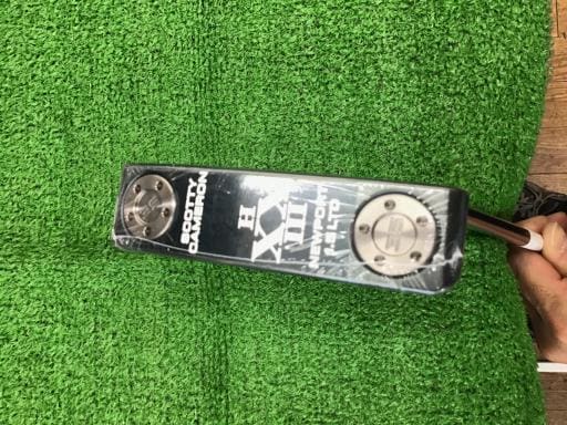 ＳＣＯＴＴＹ　ＣＡＭＥＲＯＮ　Ｈｏｌｉｄａｙ　Ｃｏｌｌｅｃｔｉｏｎ（２０２３）　ＨＸＸＩＩＩ　ＮＥＷＰＯＲＴ　１．５　ＬＴＤ　３４．５インチ