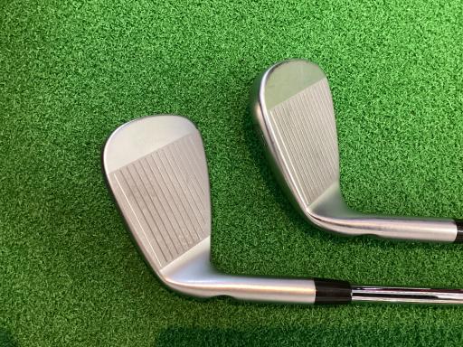 ���T�O�O�@�T�r�i���{���F�T�{�Z�b�g�j