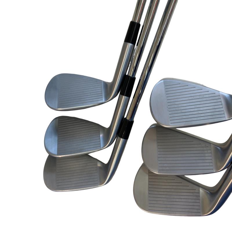 �s�����������@�l�������@�o�E�V�X�O�i�Q�O�Q�T�j�@�U�r�i���{���F�U�{�Z�b�g�j