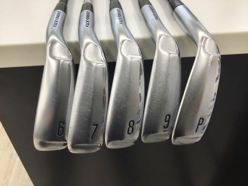 rqhwnm@ywS@Uri{FU{Zbgj