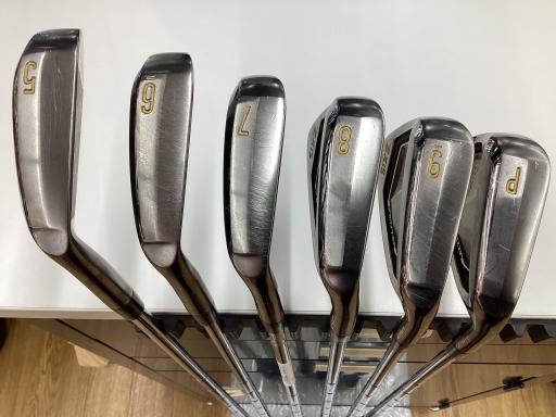 ＳＲＩＸＯＮ　ＺＸｉ５　ブラック　６Ｓ