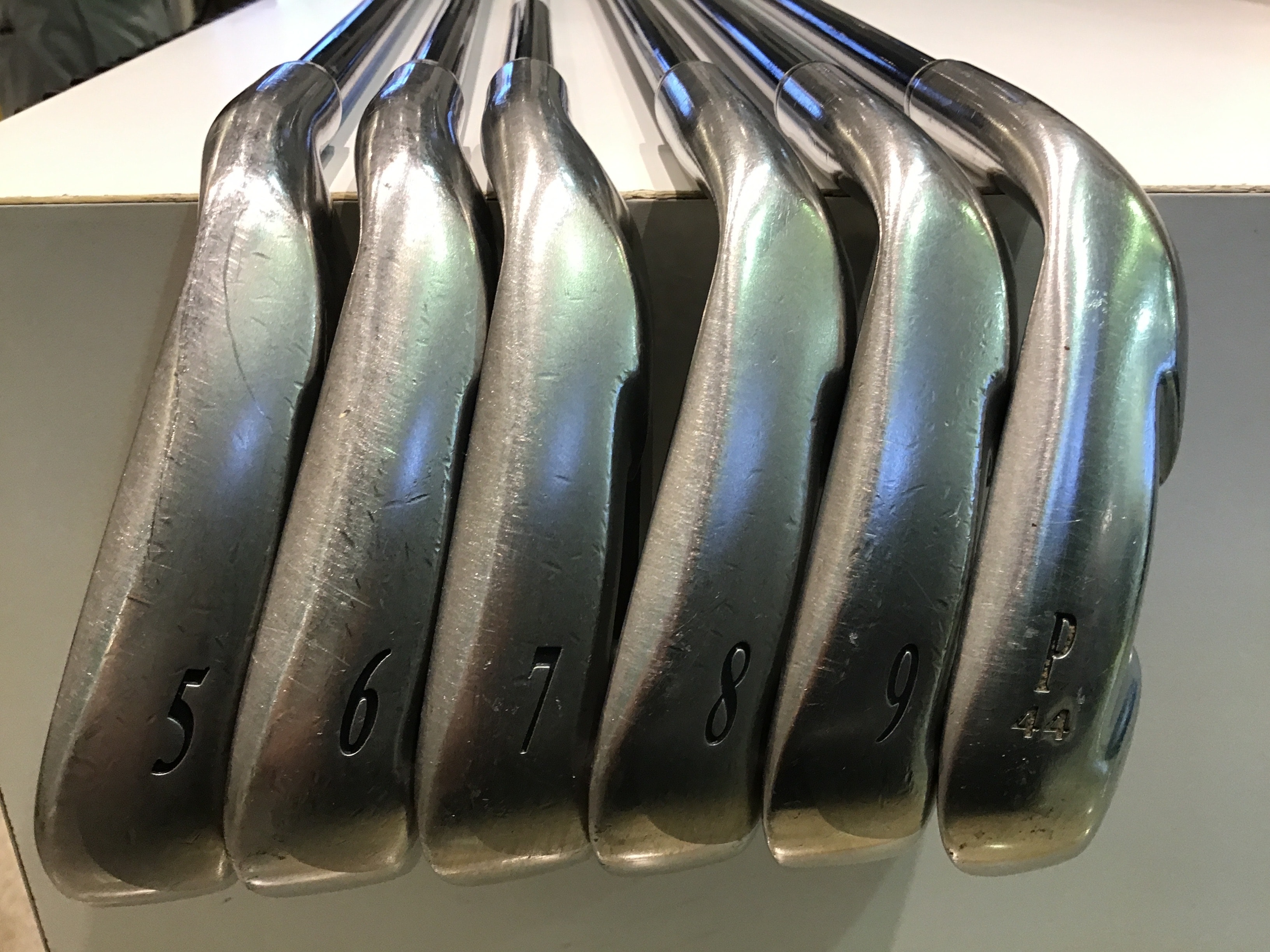 �w�w�h�n�i�Q�O�O�W�j�@�@�U�r�i���{���F�U�{�Z�b�g�j