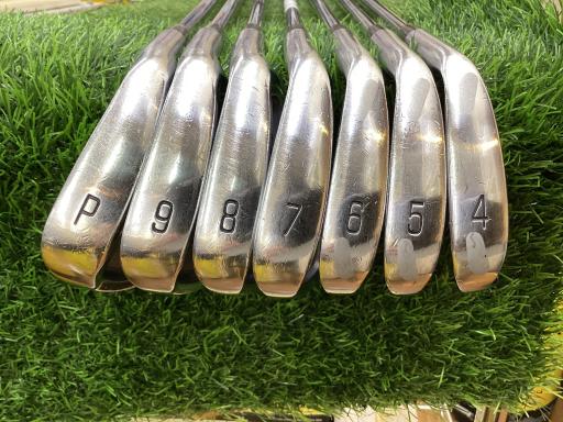 rqhwnm@y|swiQOPPj@@Wr