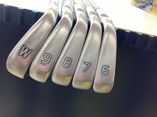 ���T�O�O�@�T�r�i���{���F�T�{�Z�b�g�j