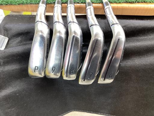 rhl@l`wEnr@@Tri{FT{Zbgj