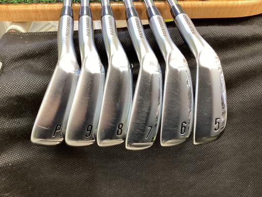 rqhwnm@ywS@Uri{FU{Zbgj