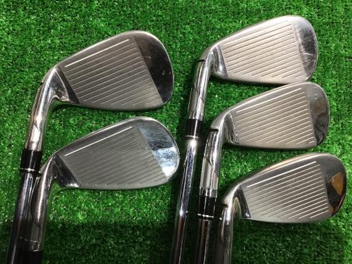 rhl@l`w@@Tri{FT{Zbgj