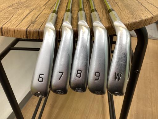 ���Q�R�O�@�U�r�i���{���F�T�{�Z�b�g�j