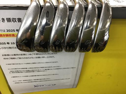 �w�q�i�Q�O�O�W�j�@�U�r�i���{���F�U�{�Z�b�g�j