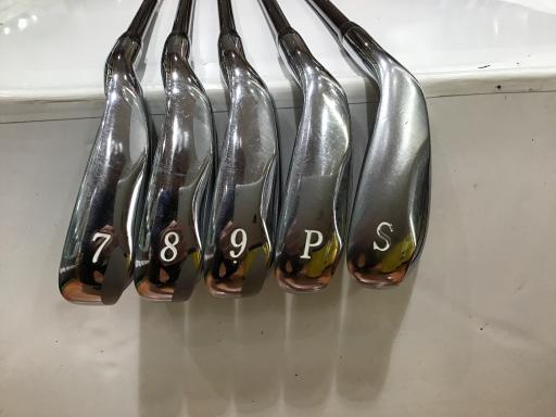 �s�n�t�q�r�s�`�f�d�@�o�g�x�y�@�b�k�@�T�r�@���f�B�[�X�i���{���F�T�{�Z�b�g�j