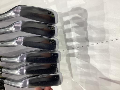 �r�q�h�w�n�m�@�y�w�T�@�U�r�i���{���F�U�{�Z�b�g�j