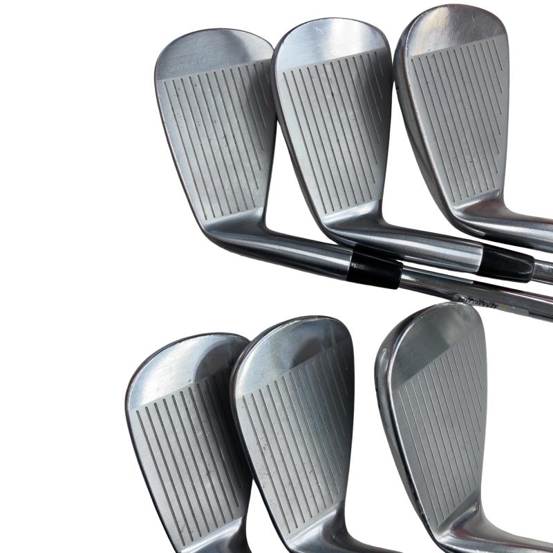 �a�q�h�c�f�d�r�s�n�m�d�@�Q�S�Q�b�a�{�@�U�r�i���{���F�U�{�Z�b�g�j