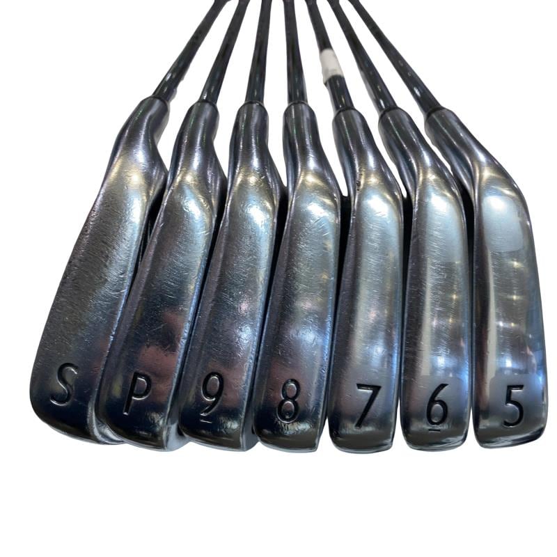 �s���������������@�u�f�R�i�Q�O�P�Q�j�@�U�r�i���{���F�U�{�Z�b�g�j