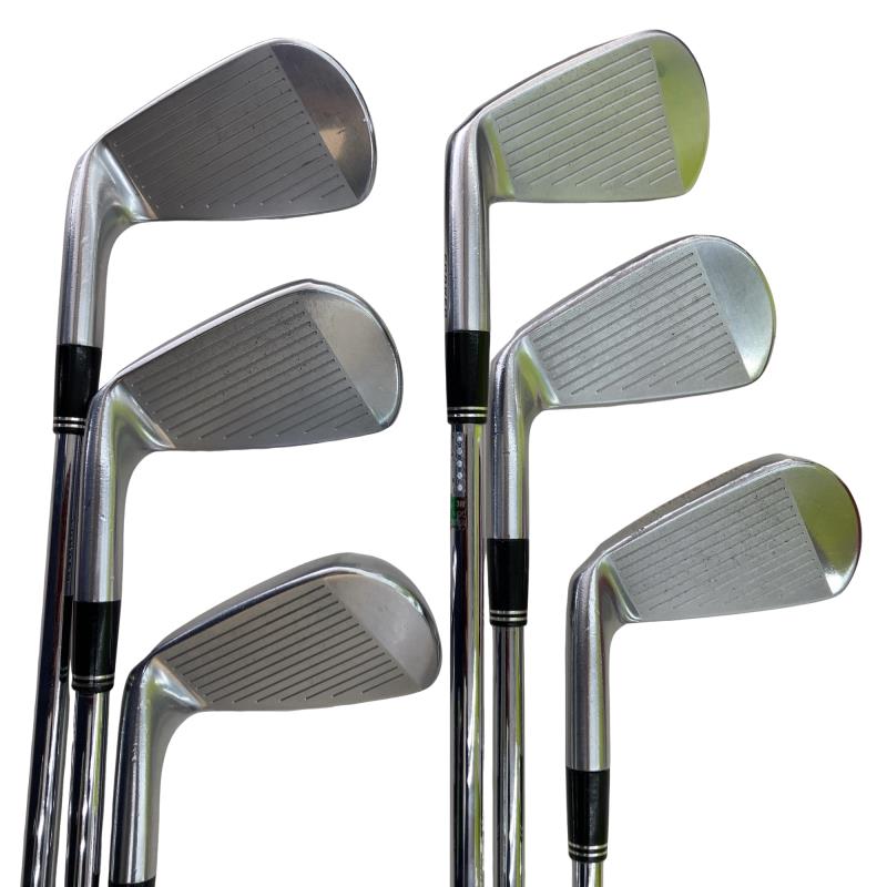 �r�q�h�w�n�m�@�y�T�S�T�@�@�U�r�i���{���F�U�{�Z�b�g�j