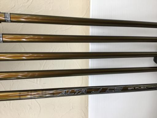 ���T�O�O�@�T�r�i���{���F�T�{�Z�b�g�j