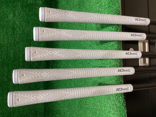 rhl@l`wEnr@@Tri{FT{Zbgj