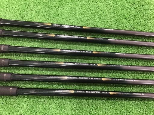 �o�g�x�y�i�Q�O�P�R�j�@�U�r�i���{���F�U�{�Z�b�g�j