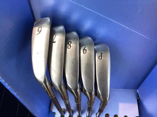 wwhniQOPQj@Tri{FT{Zbgj