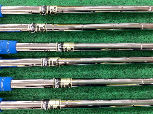 �r�q�h�w�n�m�@�y�V�S�T�@�@�U�r�i���{���F�U�{�Z�b�g�j