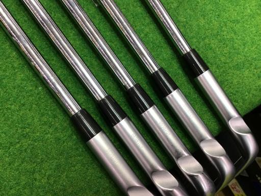 ���T�O�O�@�T�r�i���{���F�T�{�Z�b�g�j