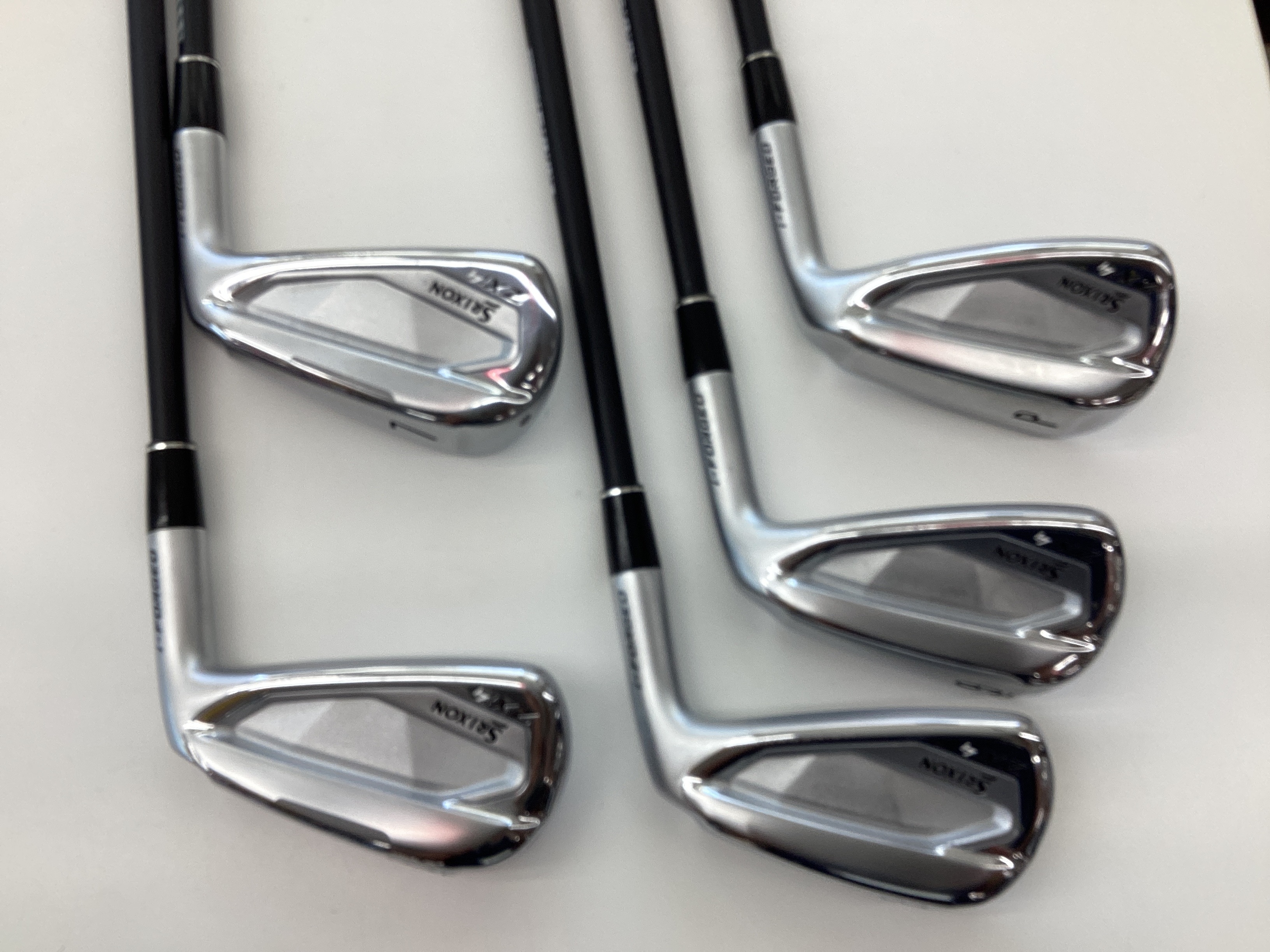 ＳＲＩＸＯＮ　ＺＸｉ４　５Ｓ