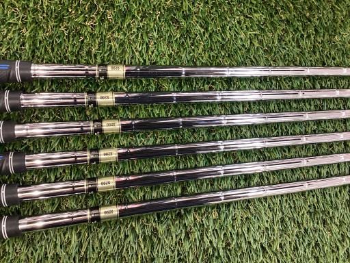 �r�q�h�w�n�m�@�y�V�S�T�@�@�U�r�i���{���F�U�{�Z�b�g�j