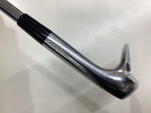 TOUR B XW−1(2018) 52°/08°