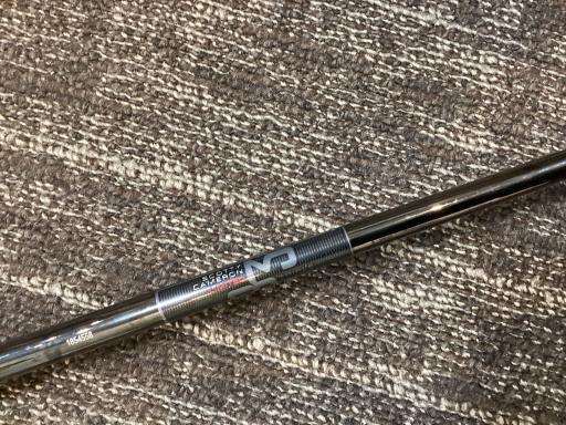 ＳＣＯＴＴＹ　ＣＡＭＥＲＯＮ　Ｂ３　ＴＲＩＰＬＥ　ＢＬＡＣＫ　ＤＥＳＩＧＮ　ＬＴＤ　ＮＥＷＰＯＲＴ　２　ＬＮ　３４インチ