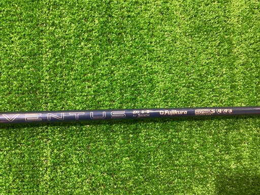 �r�q�h�w�n�m�@�y�w���@�R�v