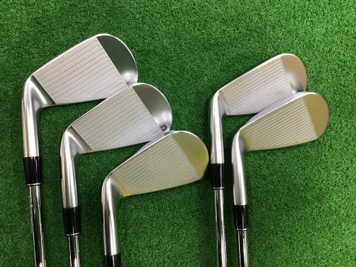 rqhwnm@ywT@Uri{FT{Zbgj