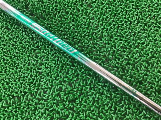 i`vr@q`v@NbL@TU°^PQ°v