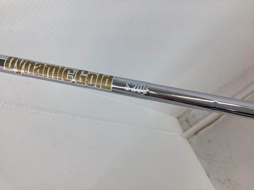 b@qsy@cA[bNim[bLj@UO°^OU°@knv