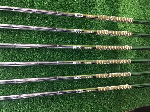 rqhwnm@ywT@Uri{FU{Zbgj