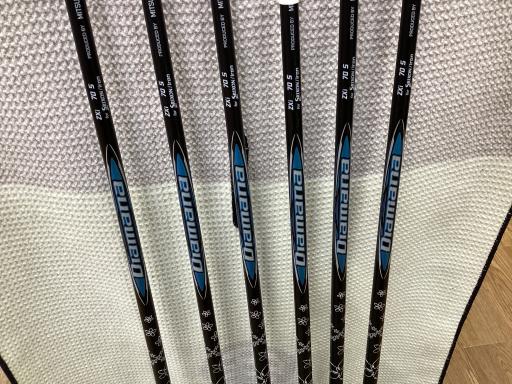 rqhwnm@ywT@Uri{FU{Zbgj