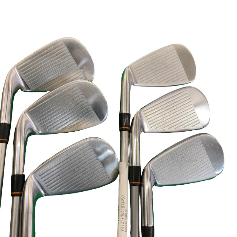 �b�����������������i�Q�O�O�W�j�@�U�r�i���{���F�U�{�Z�b�g�j