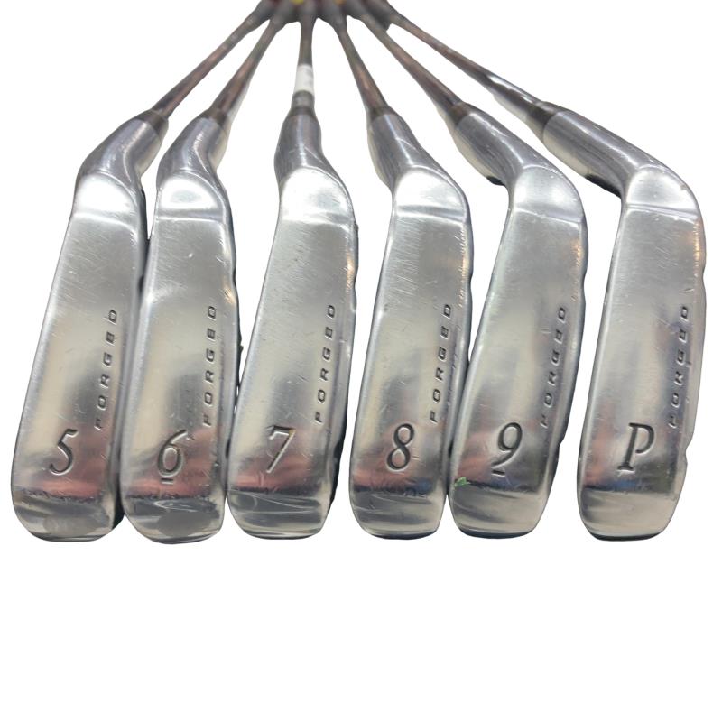 �r�q�h�w�n�m�@�y�T�Q�T�@�@�U�r�i���{���F�U�{�Z�b�g�j