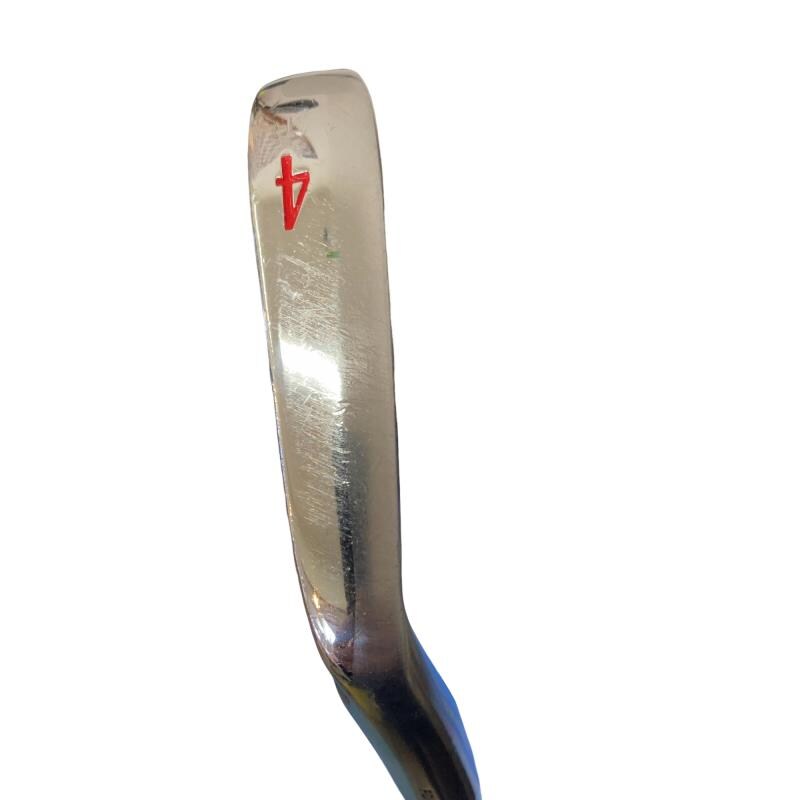 �r�q�h�w�n�m�@�y�X�U�T�@���S