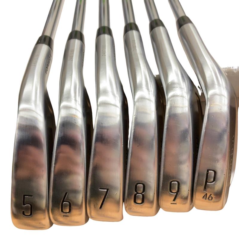 �s���������������@�s�P�T�O�i�Q�O�Q�R�j�@�U�r�i���{���F�U�{�Z�b�g�j