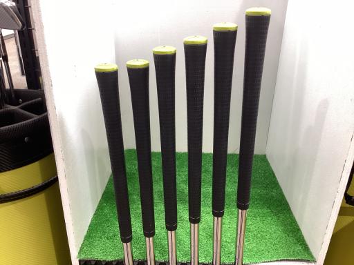 lQiQOPVj@@Uri{FU{Zbgj