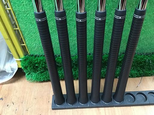 �w�w�h�n�i�Q�O�P�Q�j�@�U�r�i���{���F�U�{�Z�b�g�j