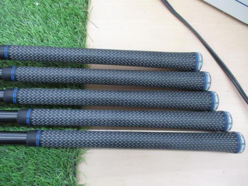 rhl@l`w@@Tri{FT{Zbgj