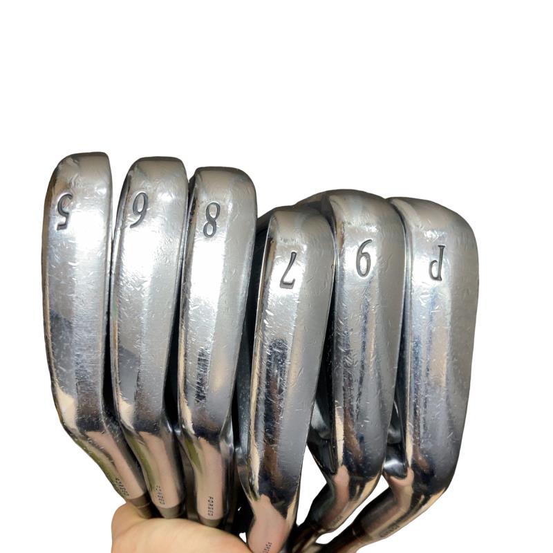 �r�q�h�w�n�m�@�y�V�W�T�@�@�U�r�i���{���F�U�{�Z�b�g�j