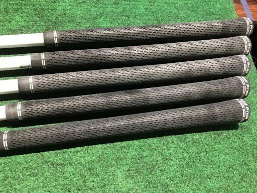 qlw@ucSO@Tri{FT{Zbgj