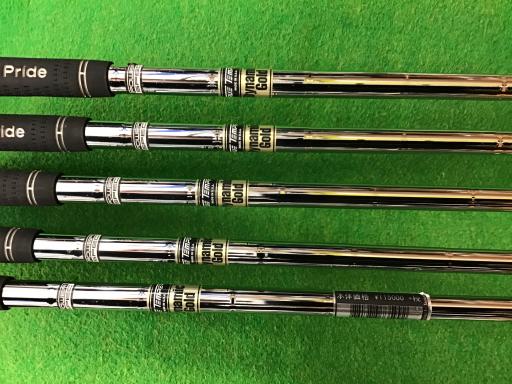 ���T�O�O�@�T�r�i���{���F�T�{�Z�b�g�j