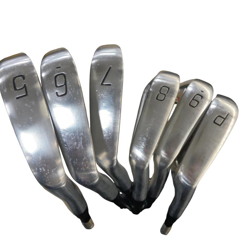 �a�q�h�c�f�d�r�s�n�m�d�@�Q�Q�P�b�a�@�U�r�i���{���F�U�{�Z�b�g�j