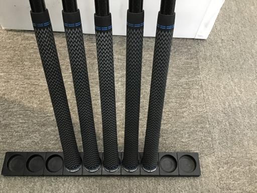 rhl@l`w@@Tri{FT{Zbgj